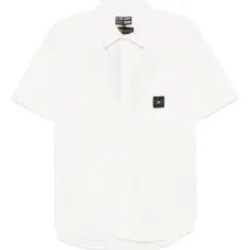 рубашка с нашивкой-логотипом