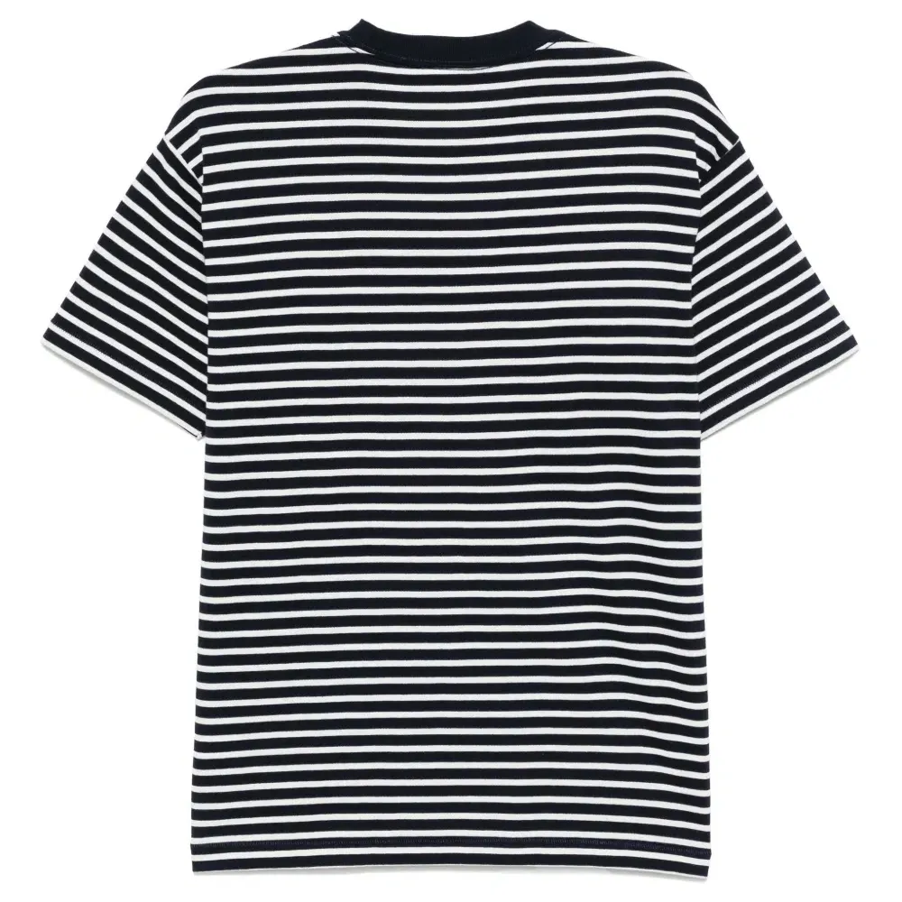 футболка с вышитым логотипом