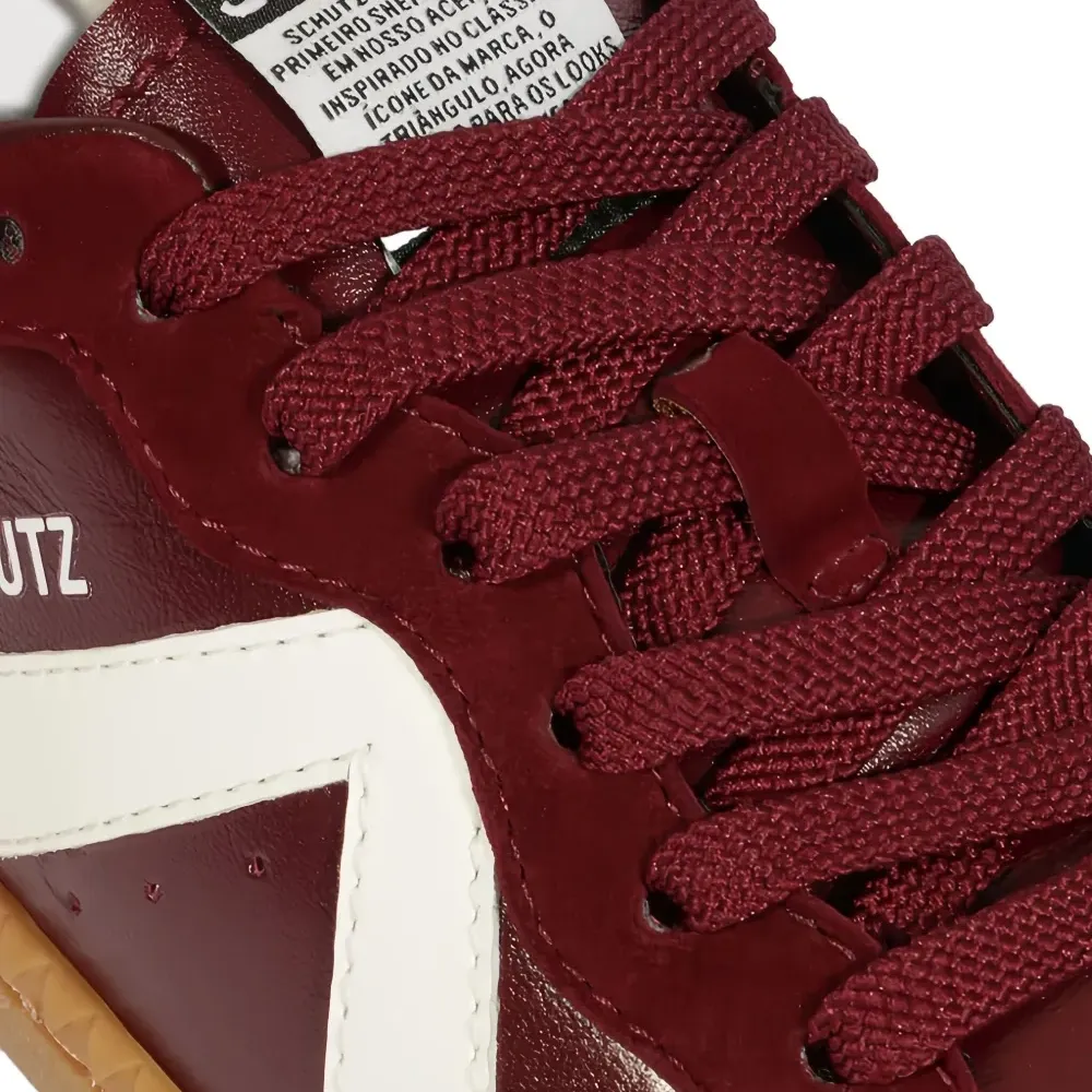 Кроссовки со вставками