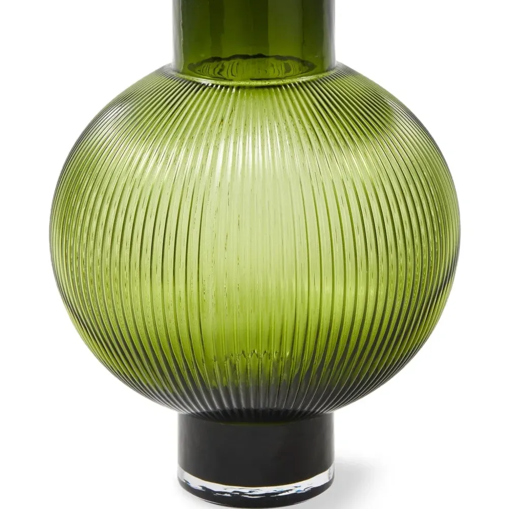 Ваза в рубчик