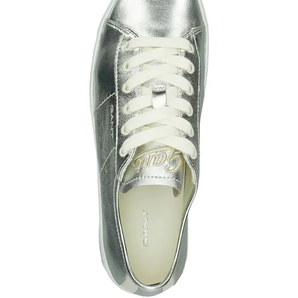 Кожаные кроссовки