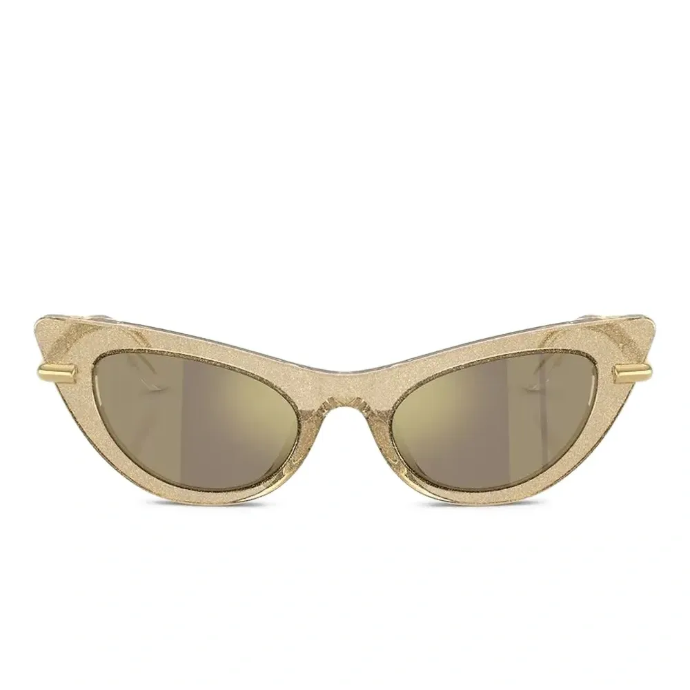Солнцезащитные очки в оправе 'кошачий глаз' Солнцезащитные очки в оправе 'кошачий глаз'
