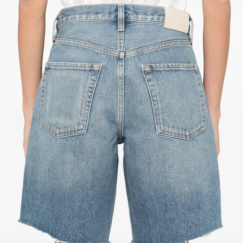 Джинсовые шорты