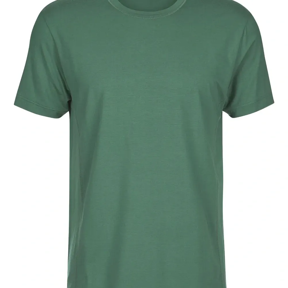 Футболка с круглым вырезом