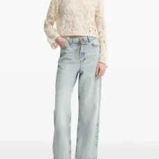 Топ с вырезом