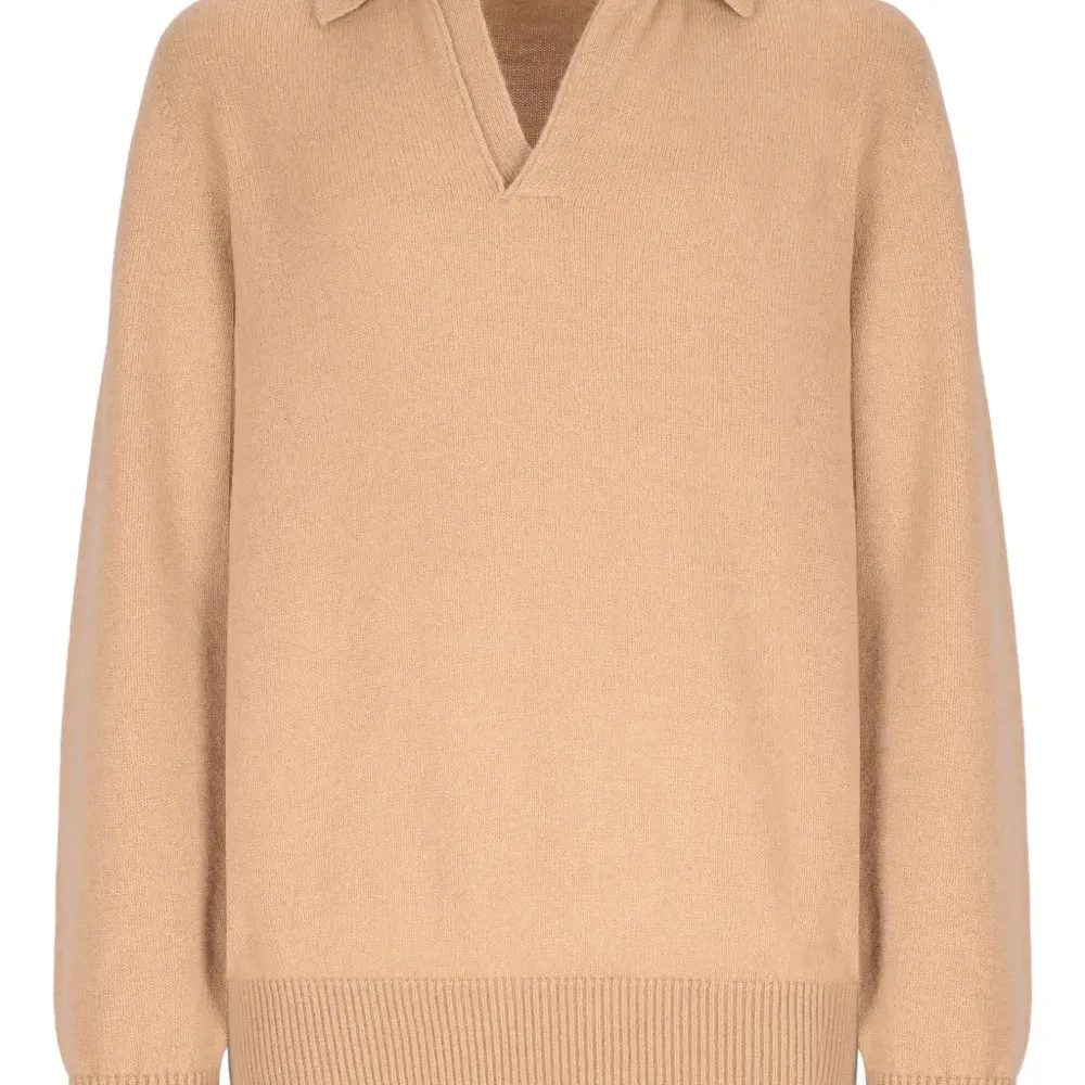 Свитер с V-образным вырезом