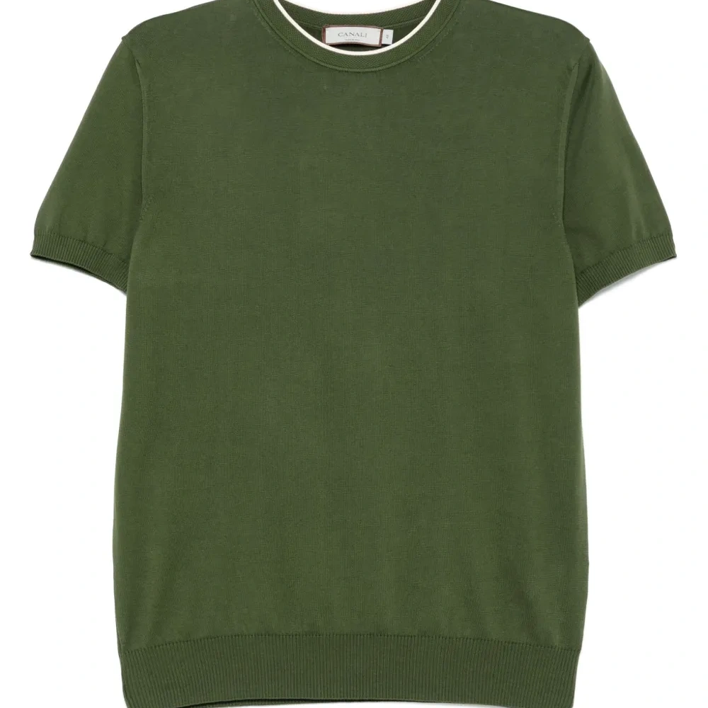 Футболка с круглым вырезом