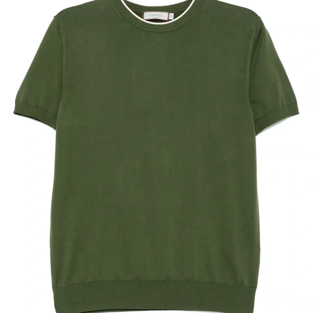 Футболка с круглым вырезом