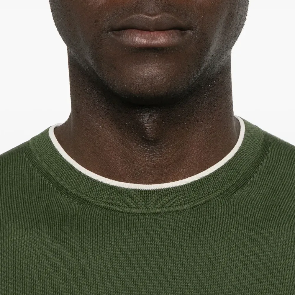 Футболка с круглым вырезом