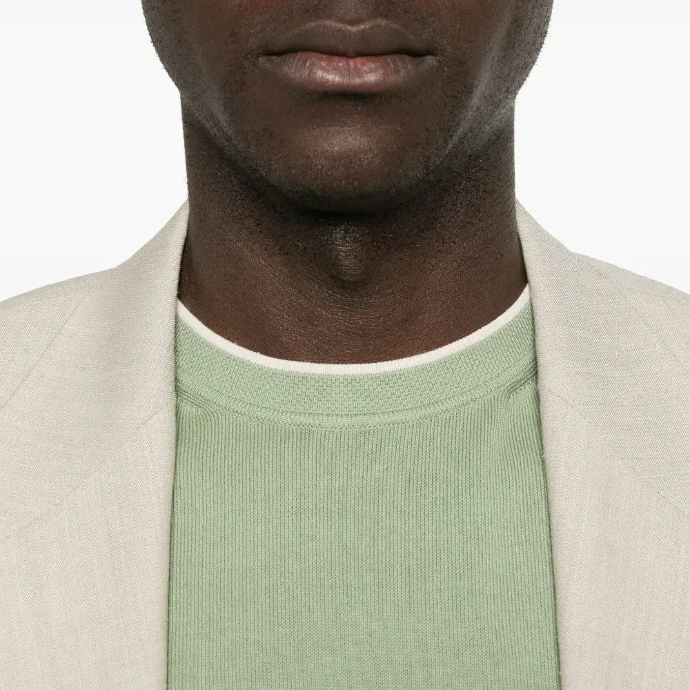 Футболка тонкой вязки