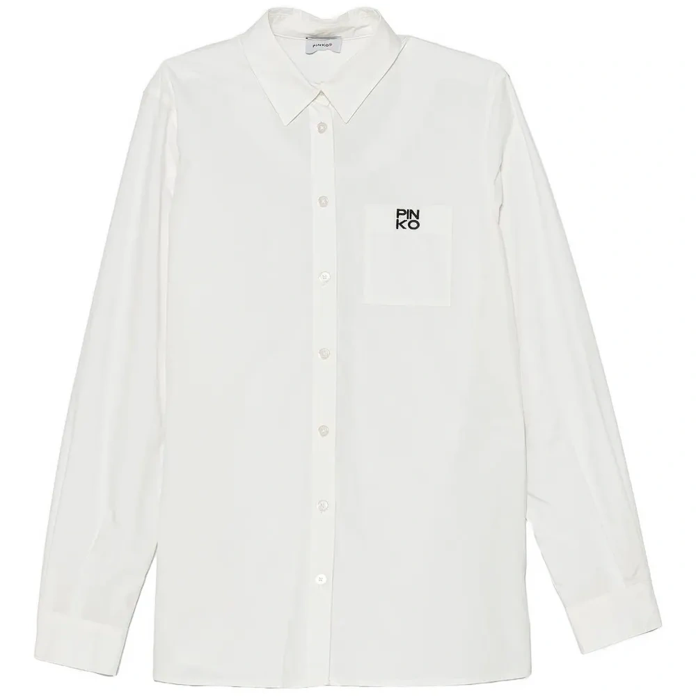 Рубашка с вышитым логотипом