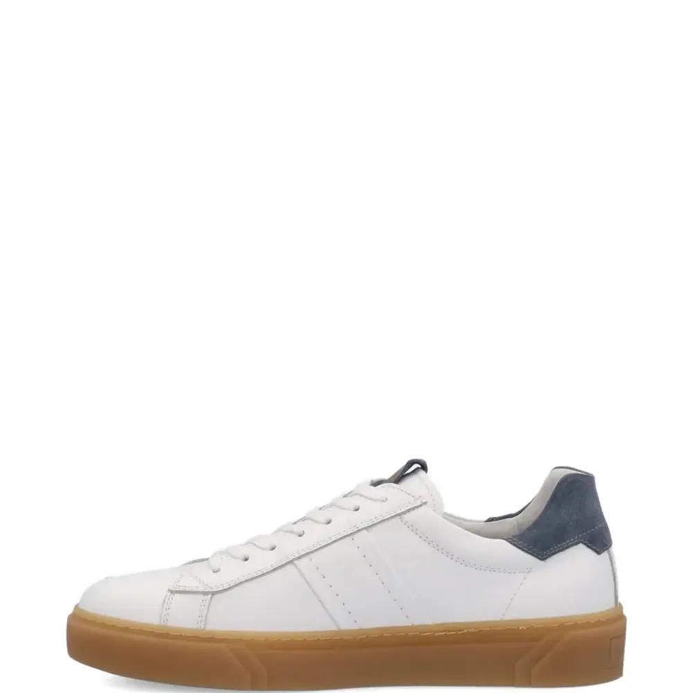 Кожаные кроссовки