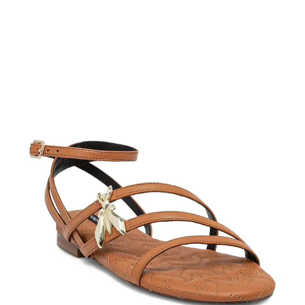 Сандалии с перекрестными ремешками Сандалии с перекрестными ремешками