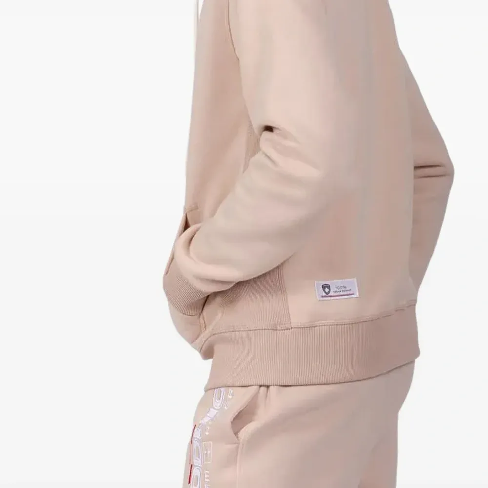 Худи с вышивкой