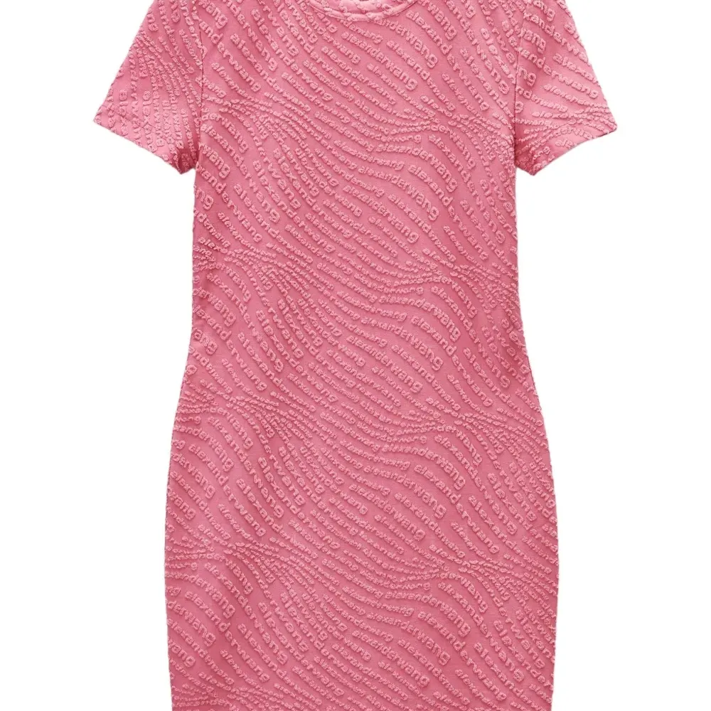 Платье с короткими рукавами и тисненым логотипом