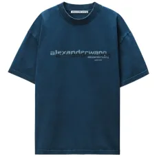 Футболка с логотипом