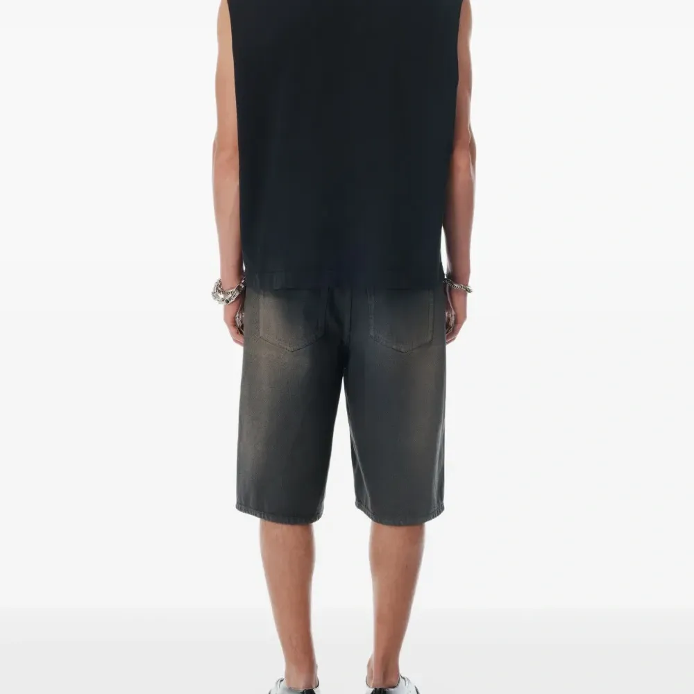 Топ без рукавов