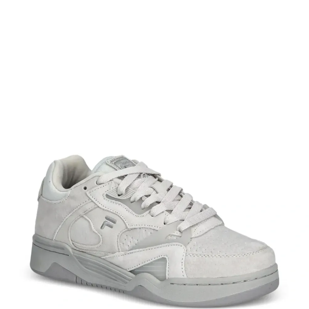 Кроссовки на шнуровке