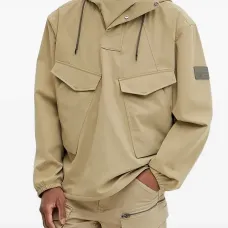 Куртка с капюшоном и накладными карманами