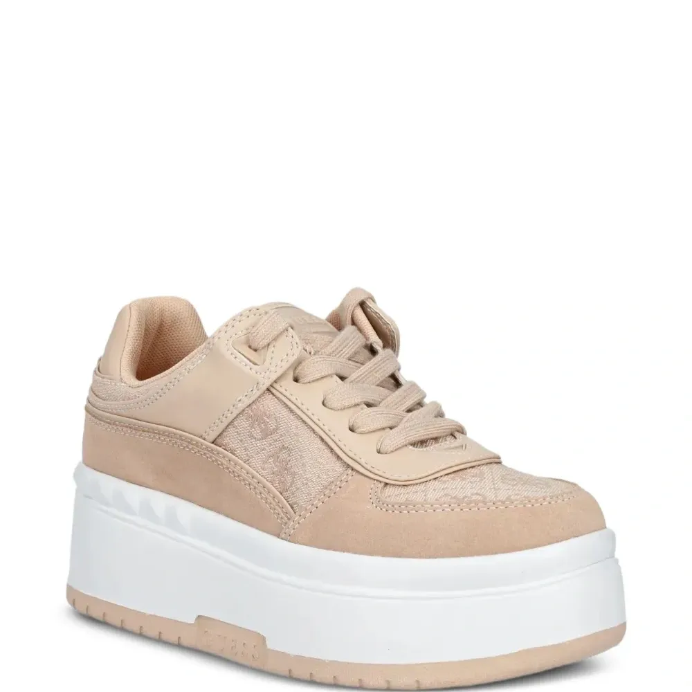 Кроссовки на платформе