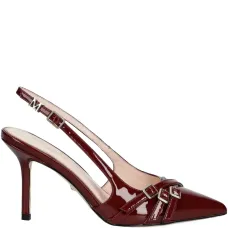 Лакированные туфли с ремешком на пятке