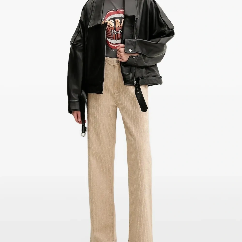 Декорированные джинсы прямого кроя