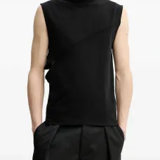 Топ с вырезами