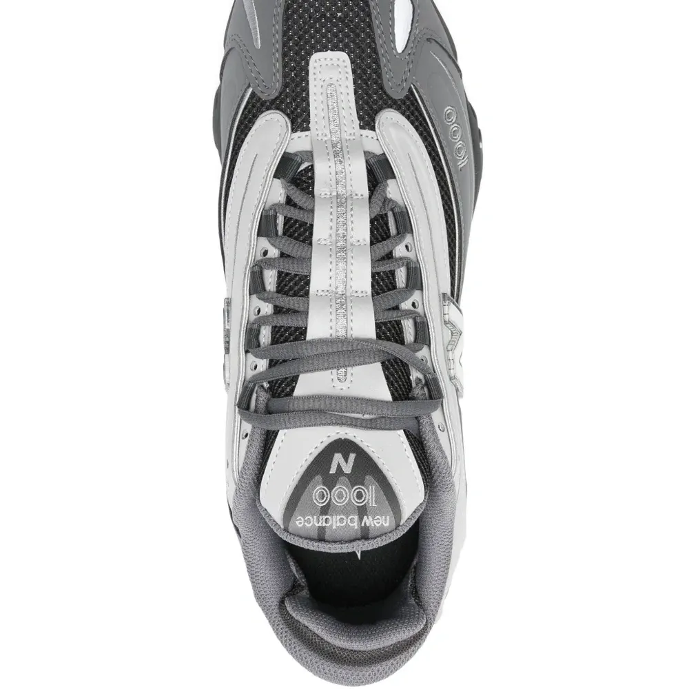 Кроссовки 1000