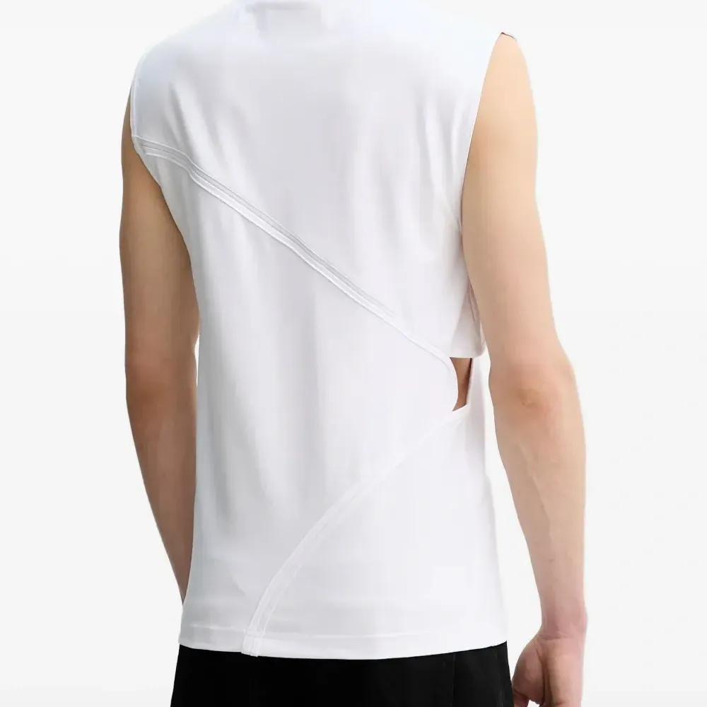 Топ с вырезами