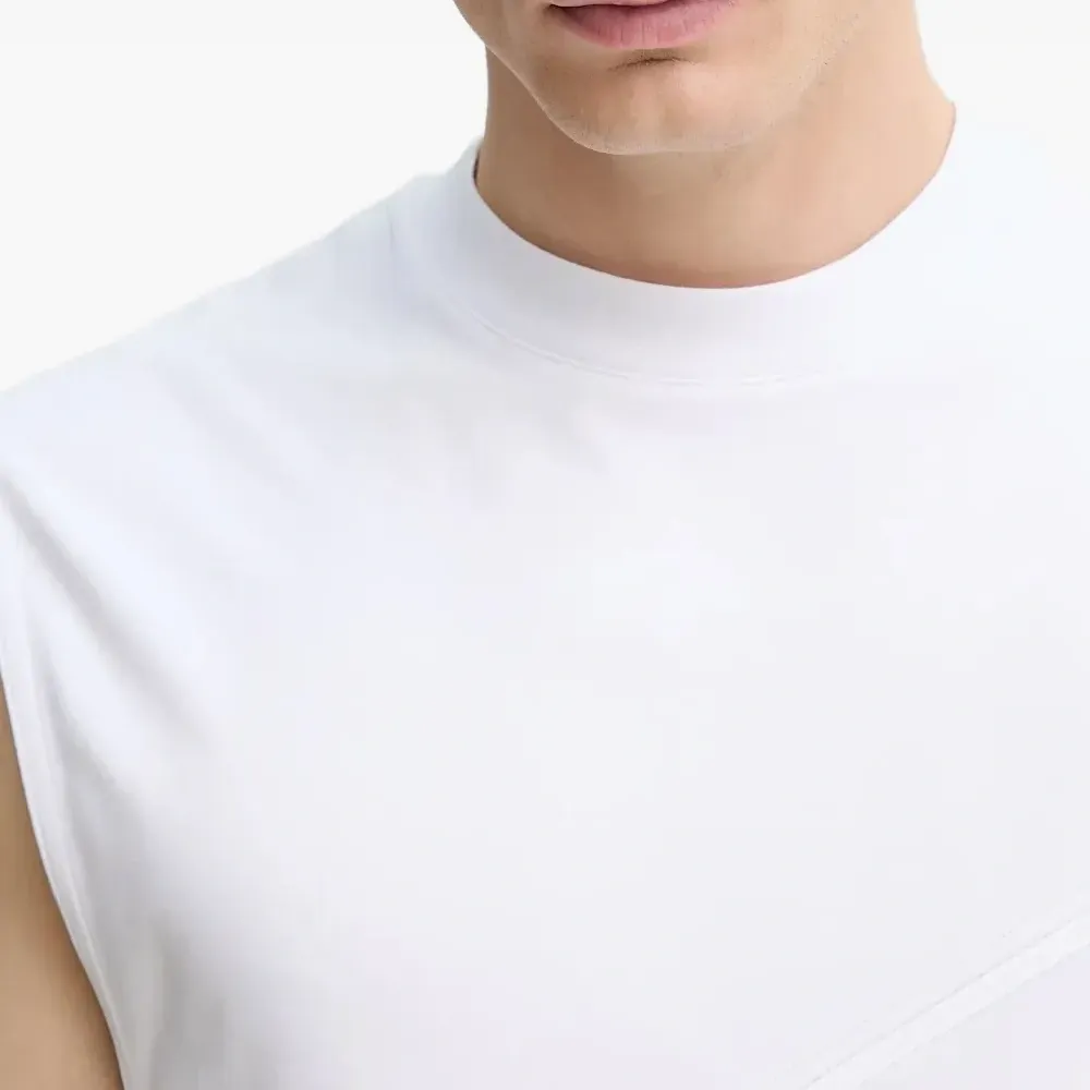 Топ с вырезами