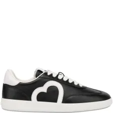 кроссовки на шнуровке