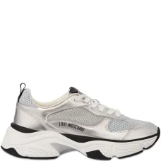 кроссовки на шнуровке