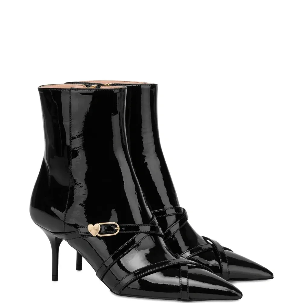 Ботинки с заостренным носком