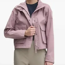 Куртка на молнии с накладными карманами