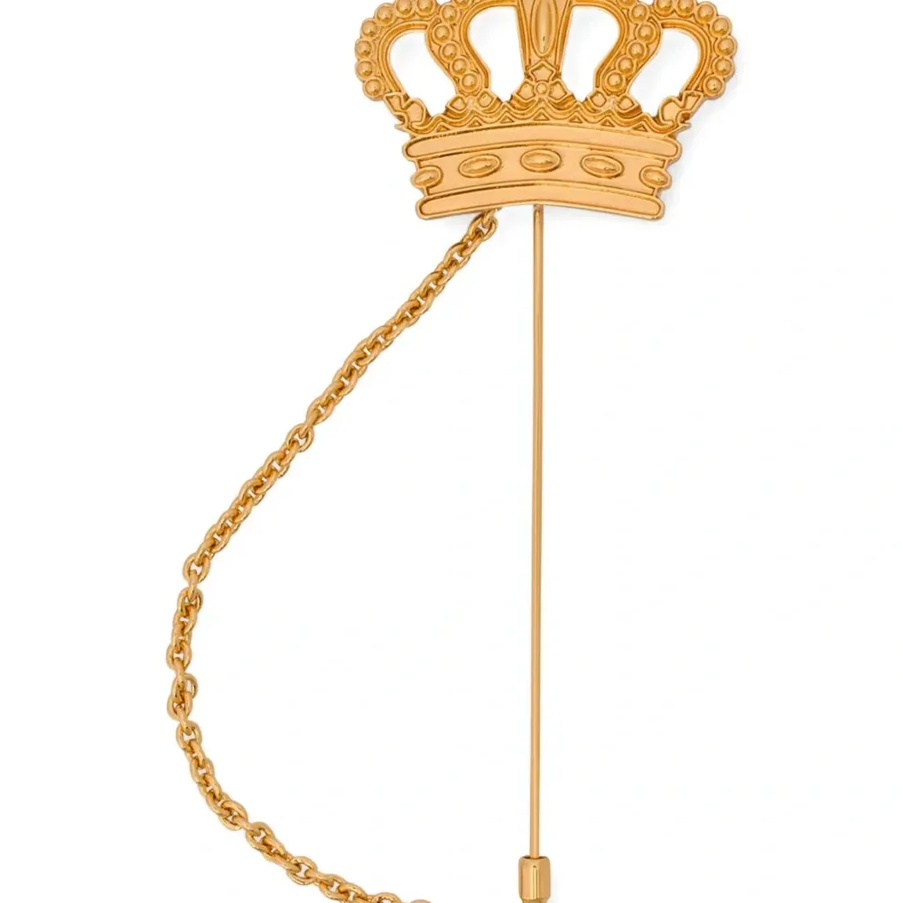 Брошь с декором в виде короны