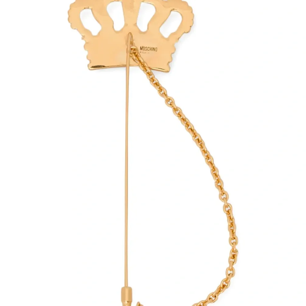 Брошь с декором в виде короны