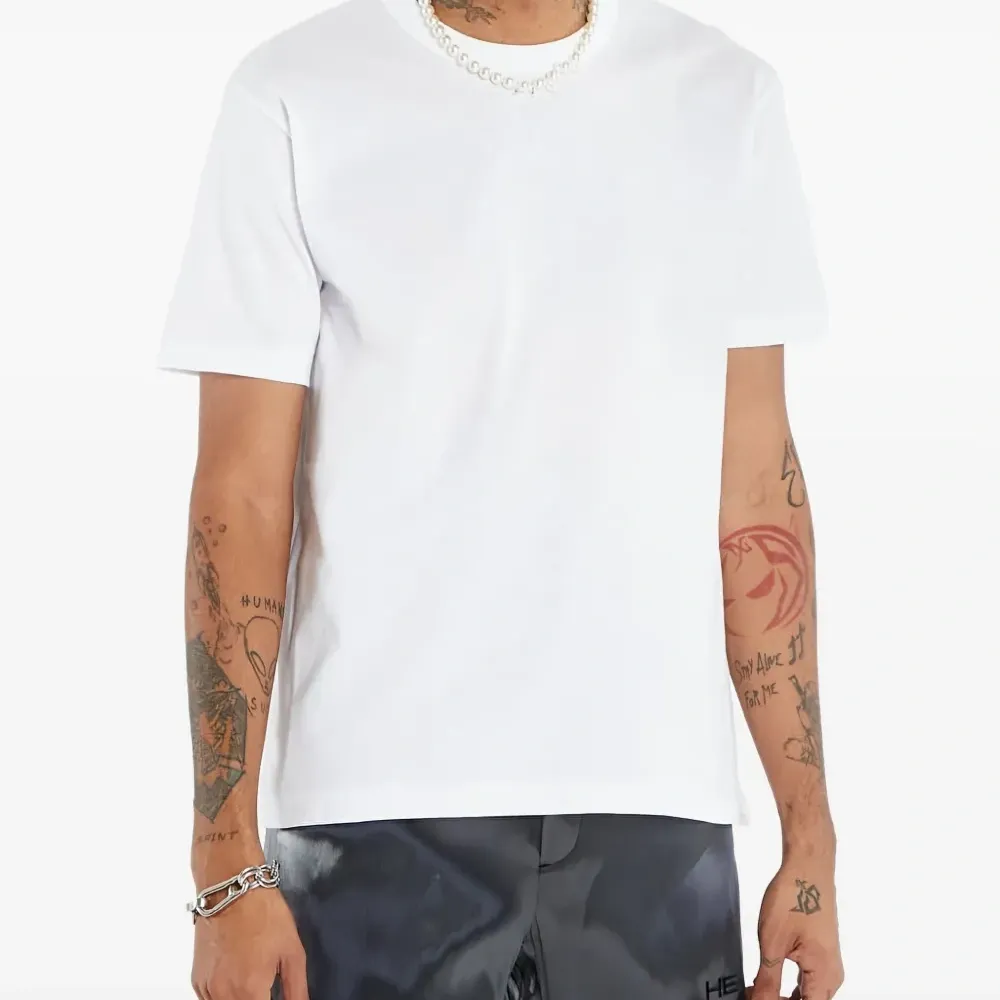 футболка из коллаборации с The Beatles