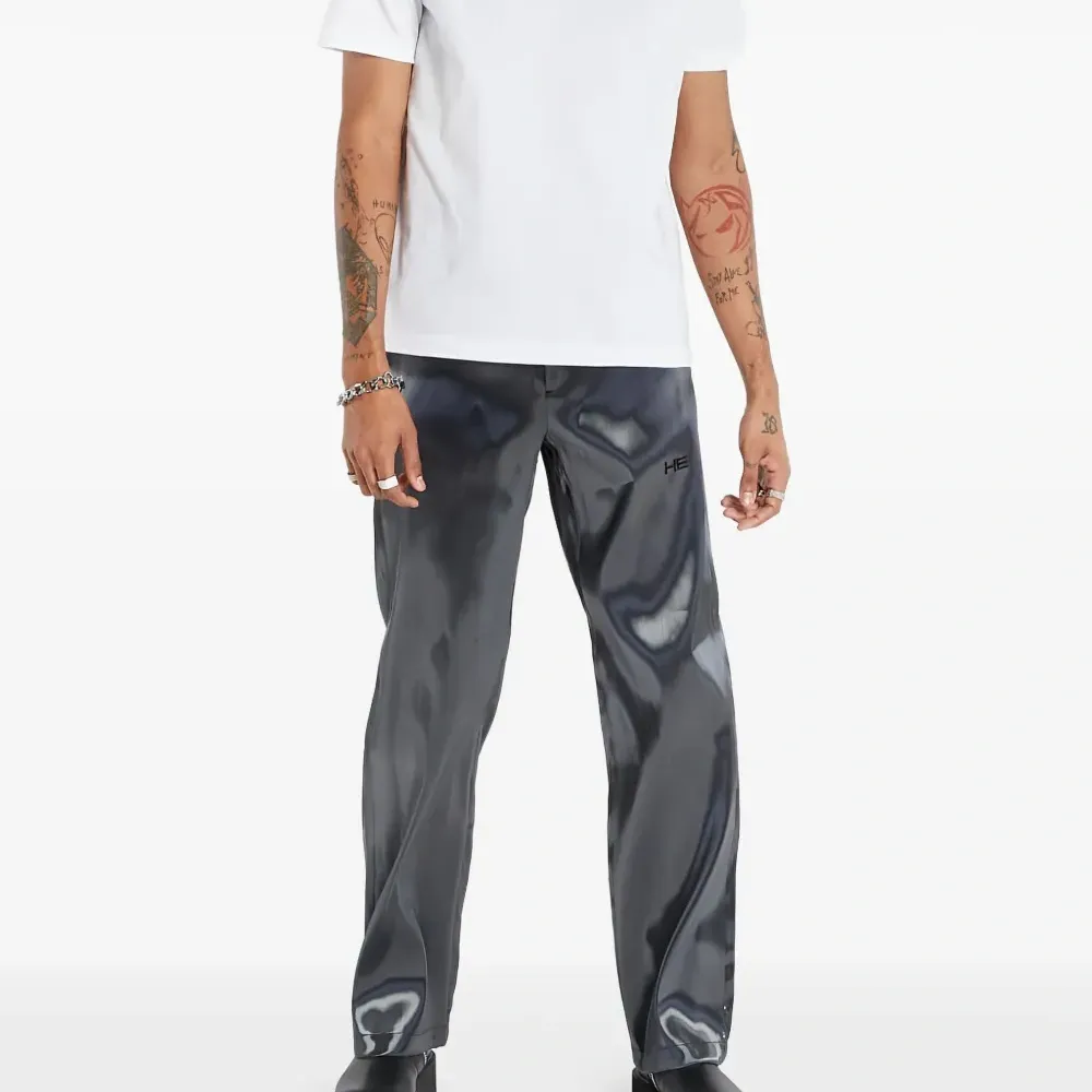 футболка из коллаборации с The Beatles