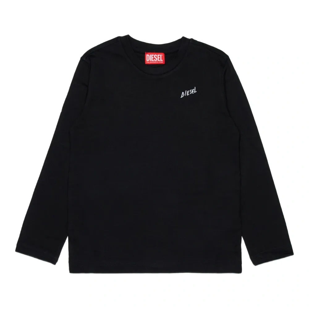 футболка с вышитым логотипом