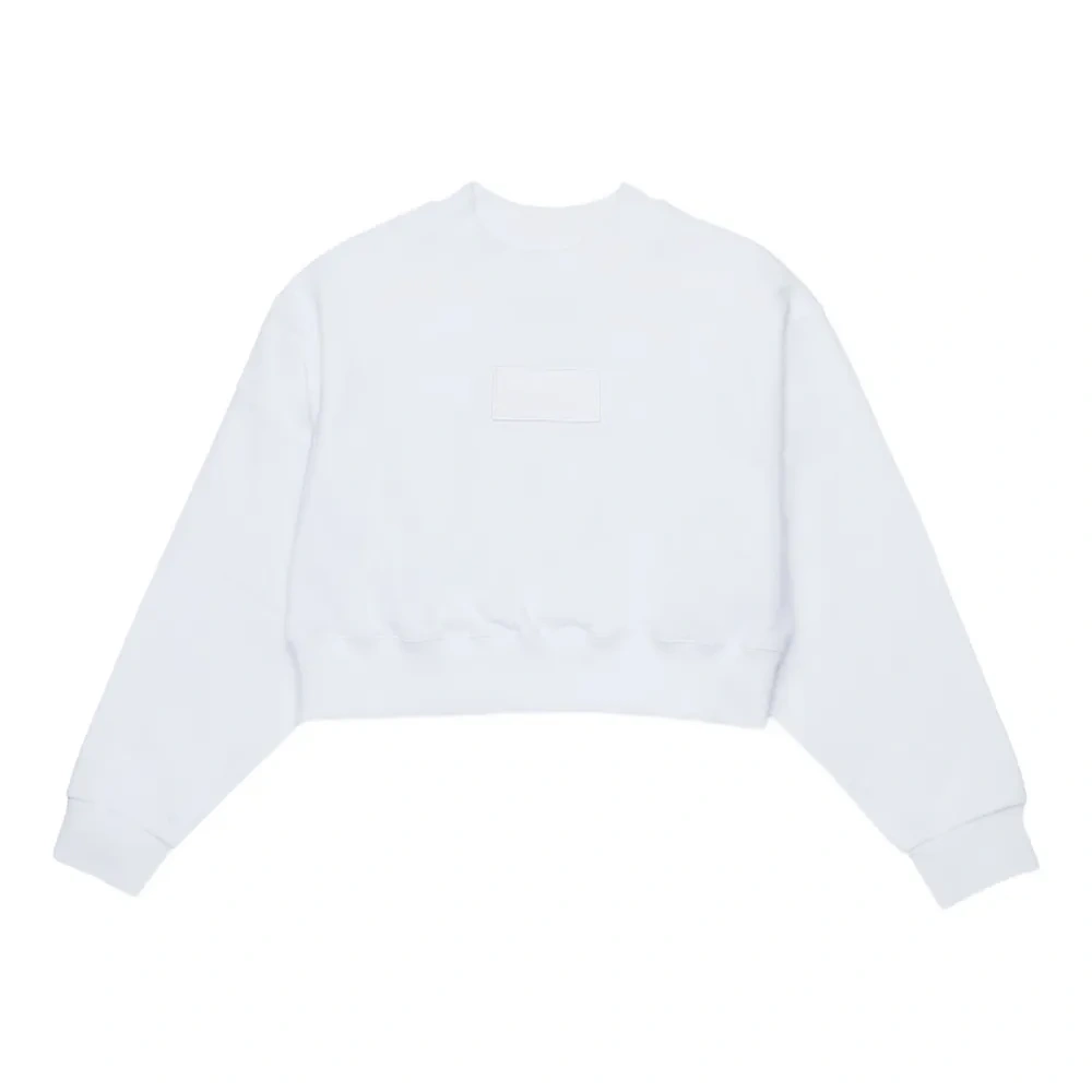 укороченная толстовка с нашивкой