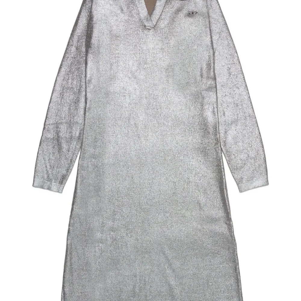 платье с эффектом металлик