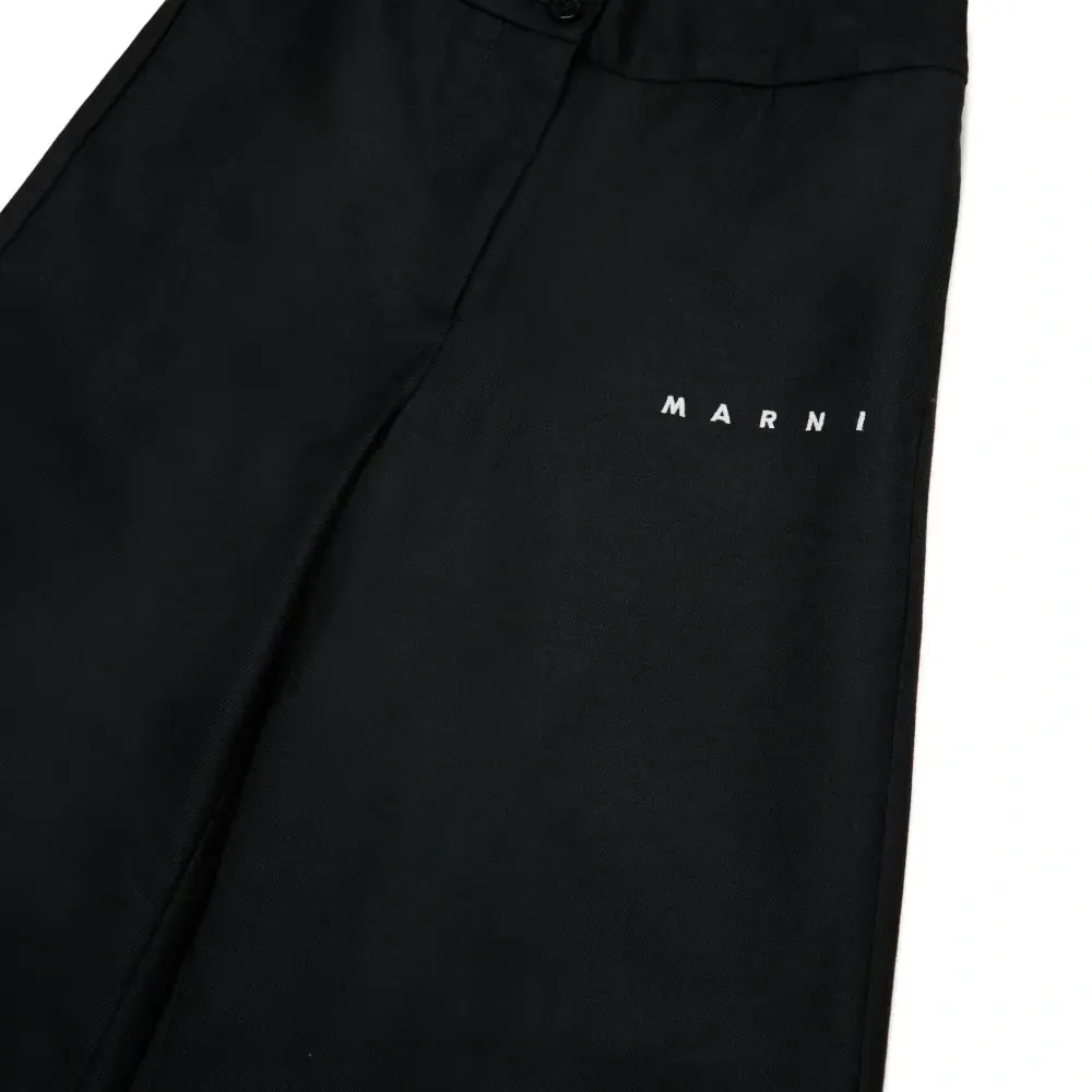 брюки с вышитым логотипом