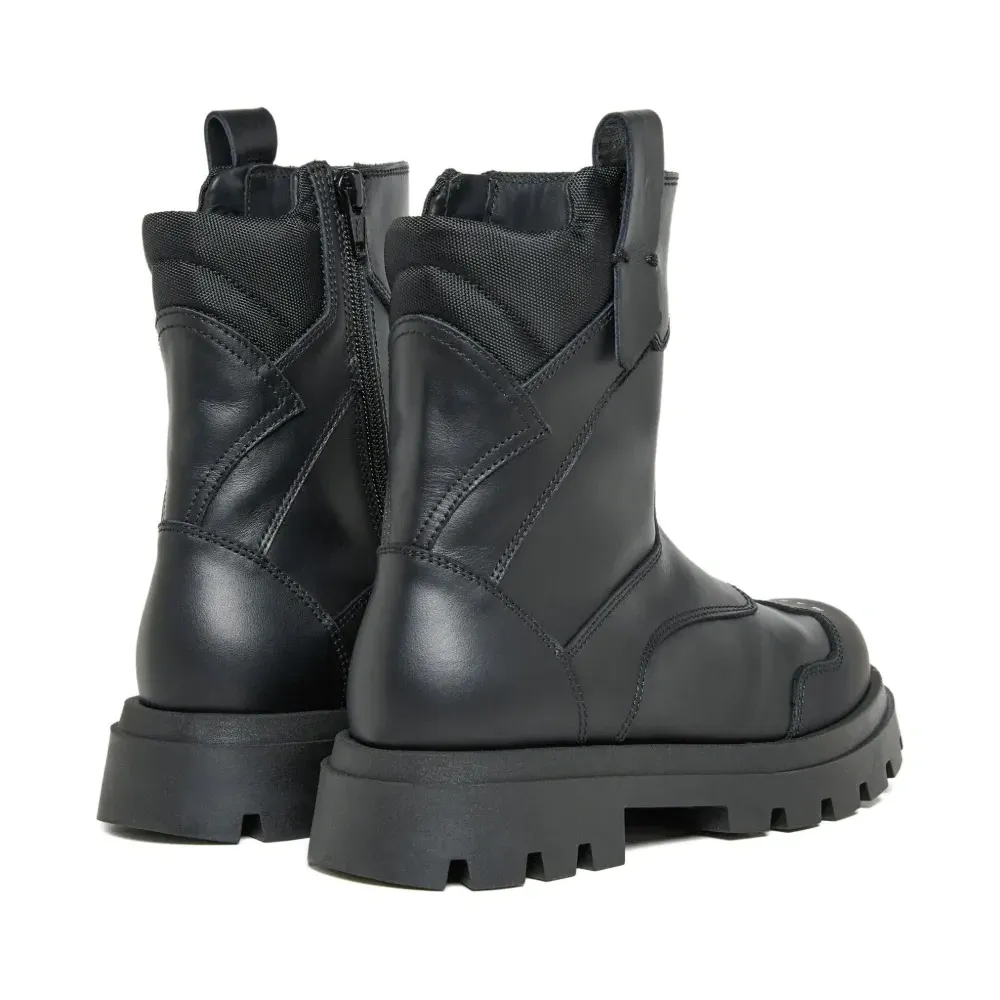 Ботинки на молнии