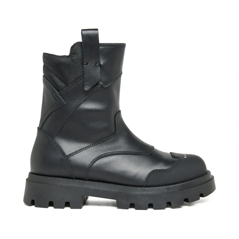 Ботинки на молнии