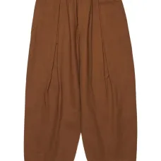 брюки с карманами