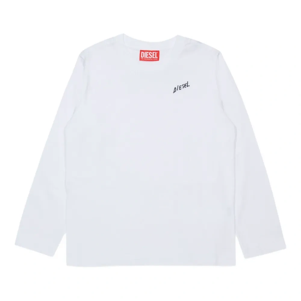 футболка с вышитым логотипом