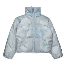 Пуховик с высоким воротником