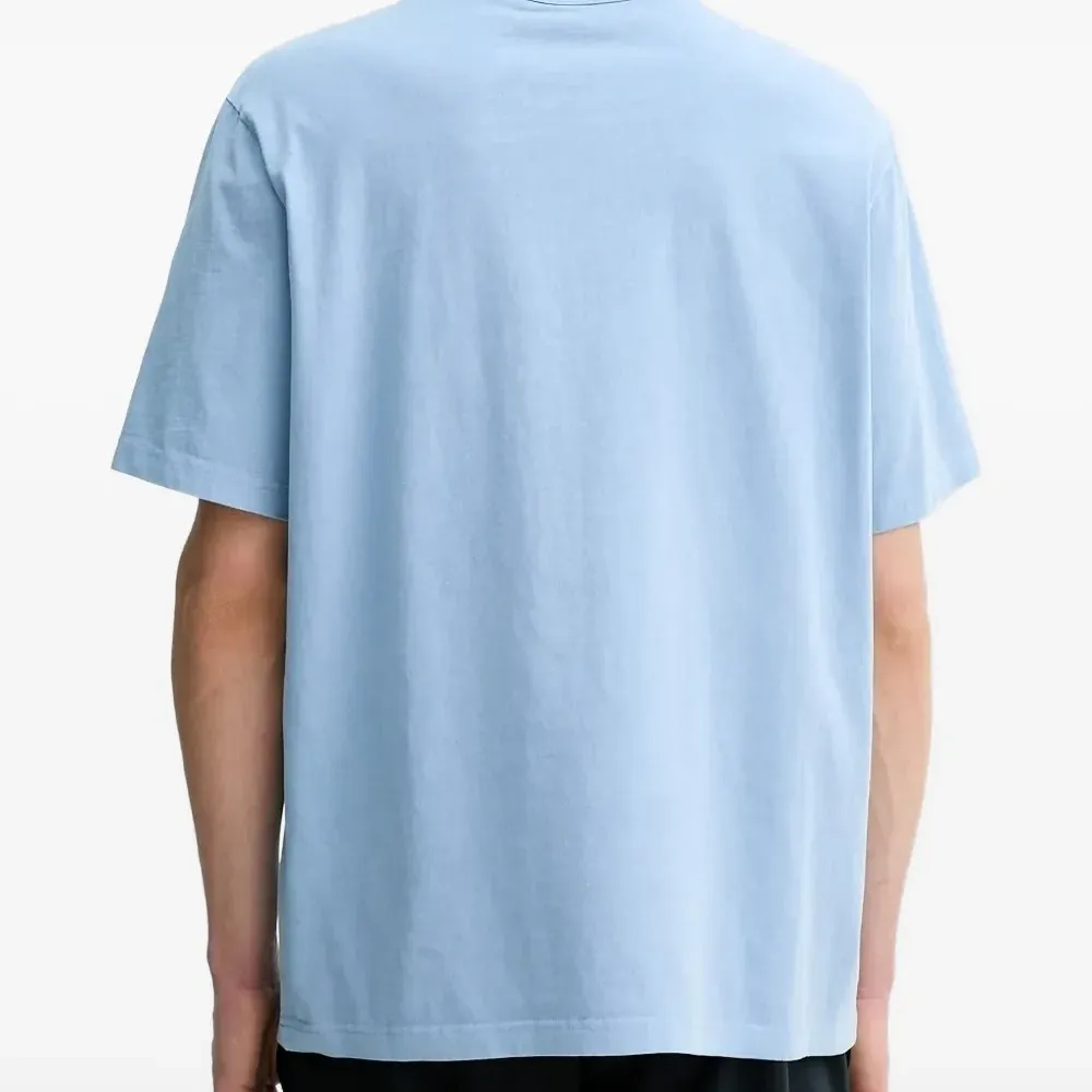 Футболка с логотипом