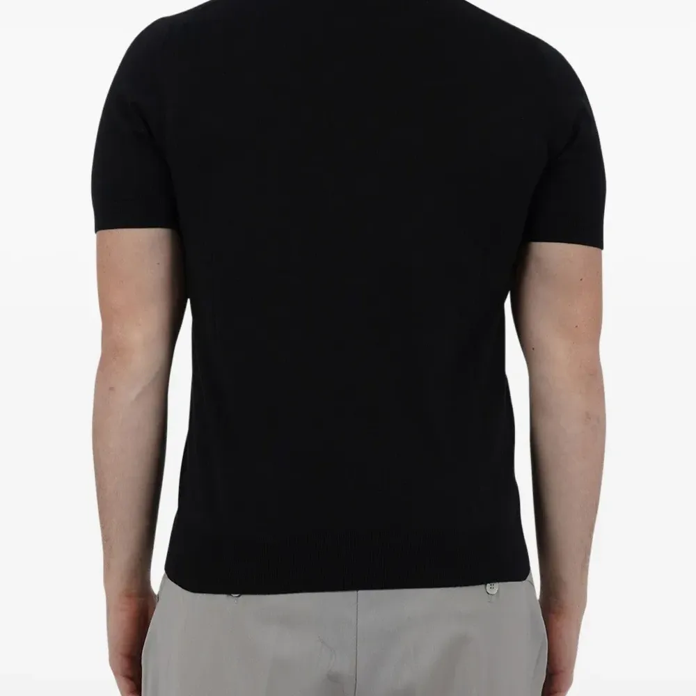 футболка с короткими рукавами