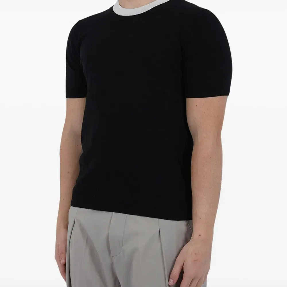 футболка с короткими рукавами